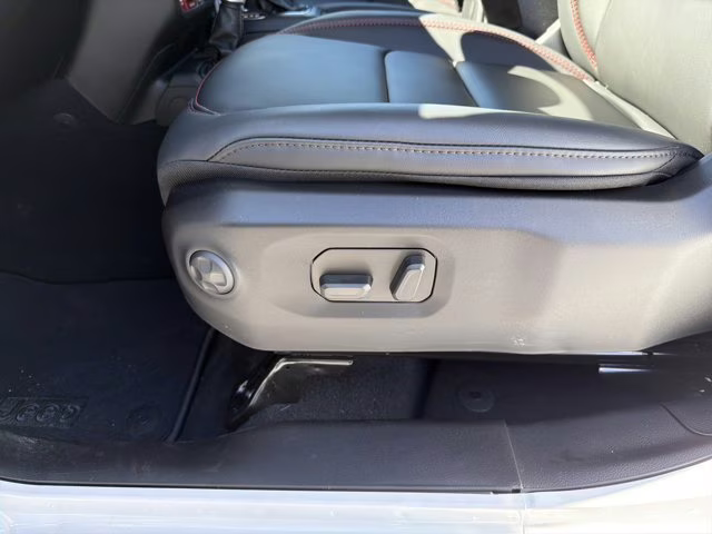 2026 Bright White Clearcoat Jeep Gladiator Rubicon X 4X4 Truck