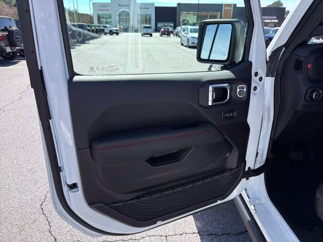 2026 Bright White Clearcoat Jeep Gladiator Rubicon X 4X4 Truck