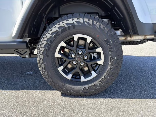 2026 Bright White Clearcoat Jeep Gladiator Rubicon X 4X4 Truck