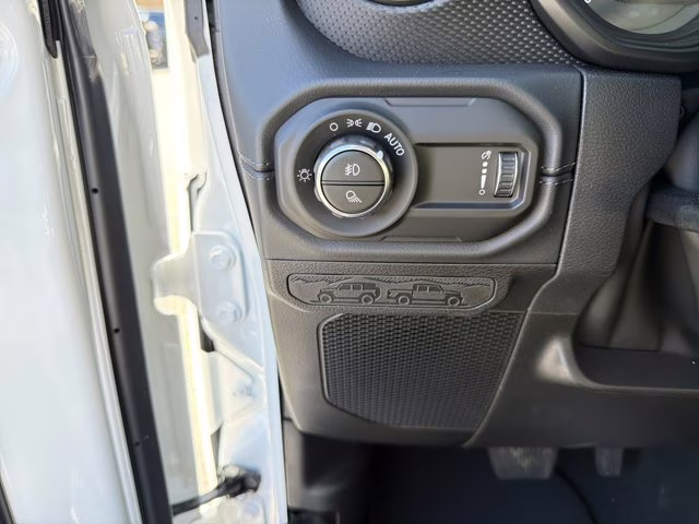 2026 Bright White Clearcoat Jeep Gladiator Rubicon X 4X4 Truck