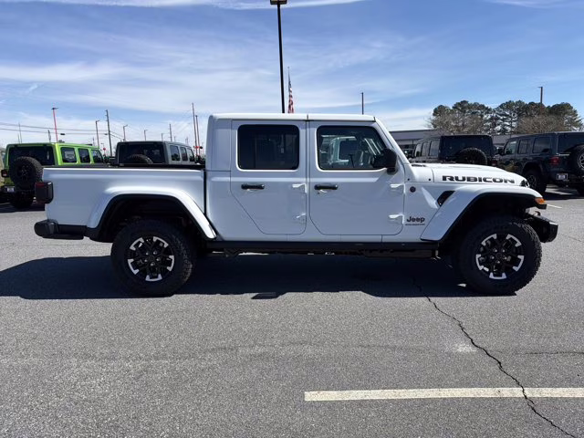 2026 Bright White Clearcoat Jeep Gladiator Rubicon X 4X4 Truck