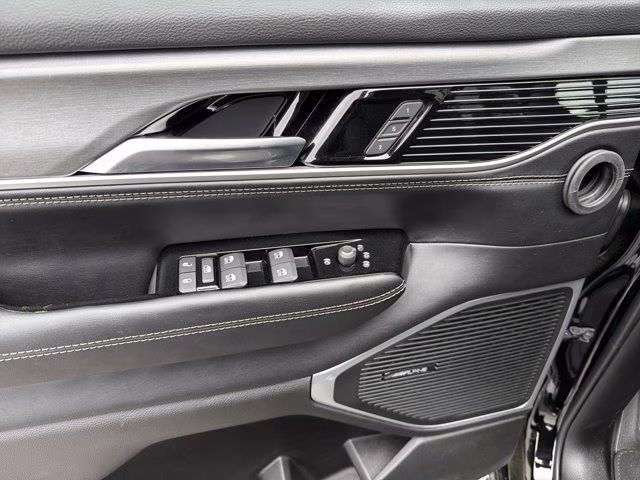 2026 High Gloss Black Jeep Grand Wagoneer 4X4 SUV