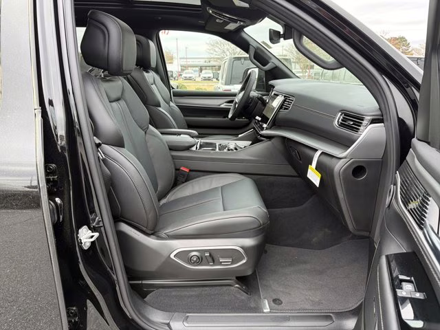 2026 High Gloss Black Jeep Grand Wagoneer 4X4 SUV