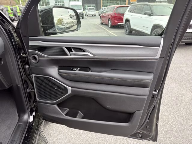 2026 High Gloss Black Jeep Grand Wagoneer 4X4 SUV