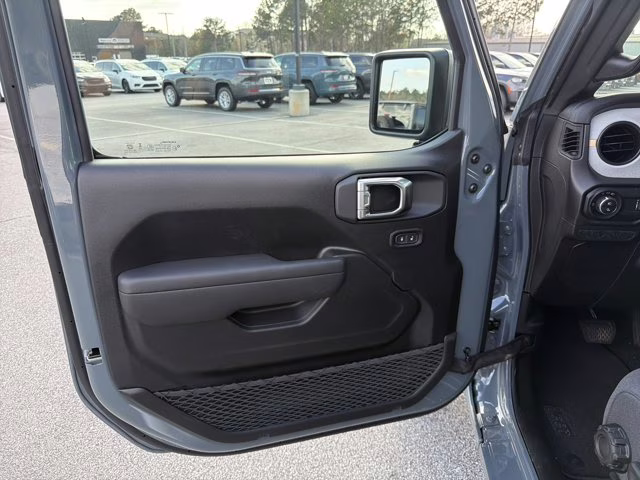 2026 Anvil Clearcoat Jeep Gladiator Sport 4X4 Truck