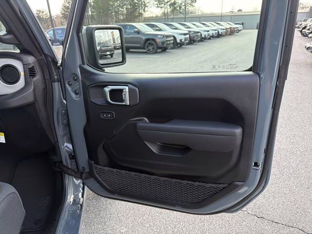 2026 Anvil Clearcoat Jeep Gladiator Sport 4X4 Truck