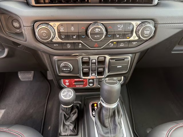 2026 Anvil Clearcoat Jeep Gladiator Rubicon X 4X4 Truck