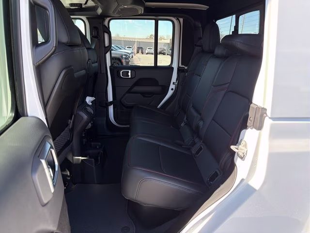 2026 Bright White Clearcoat Jeep Gladiator Rubicon X 4X4 Truck
