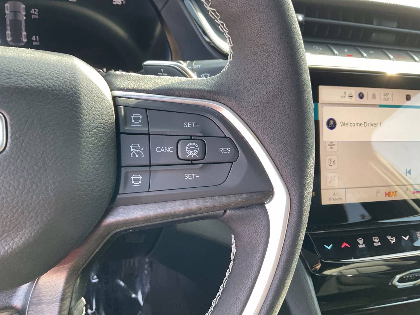 2026 Bright White Clearcoat Jeep Grand Cherokee Limited 4X4 SUV