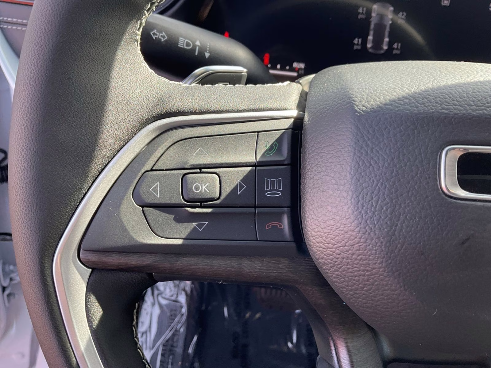 2026 Bright White Clearcoat Jeep Grand Cherokee Limited 4X4 SUV