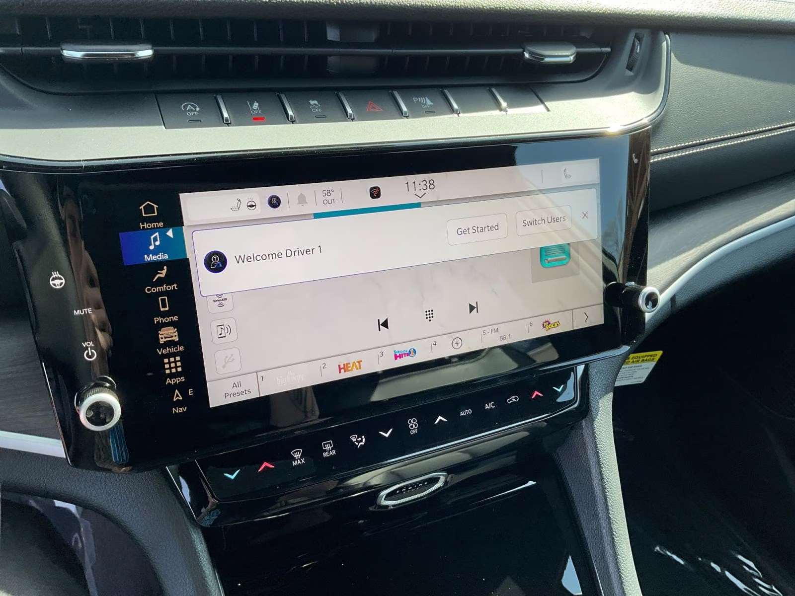 2026 Bright White Clearcoat Jeep Grand Cherokee Limited 4X4 SUV