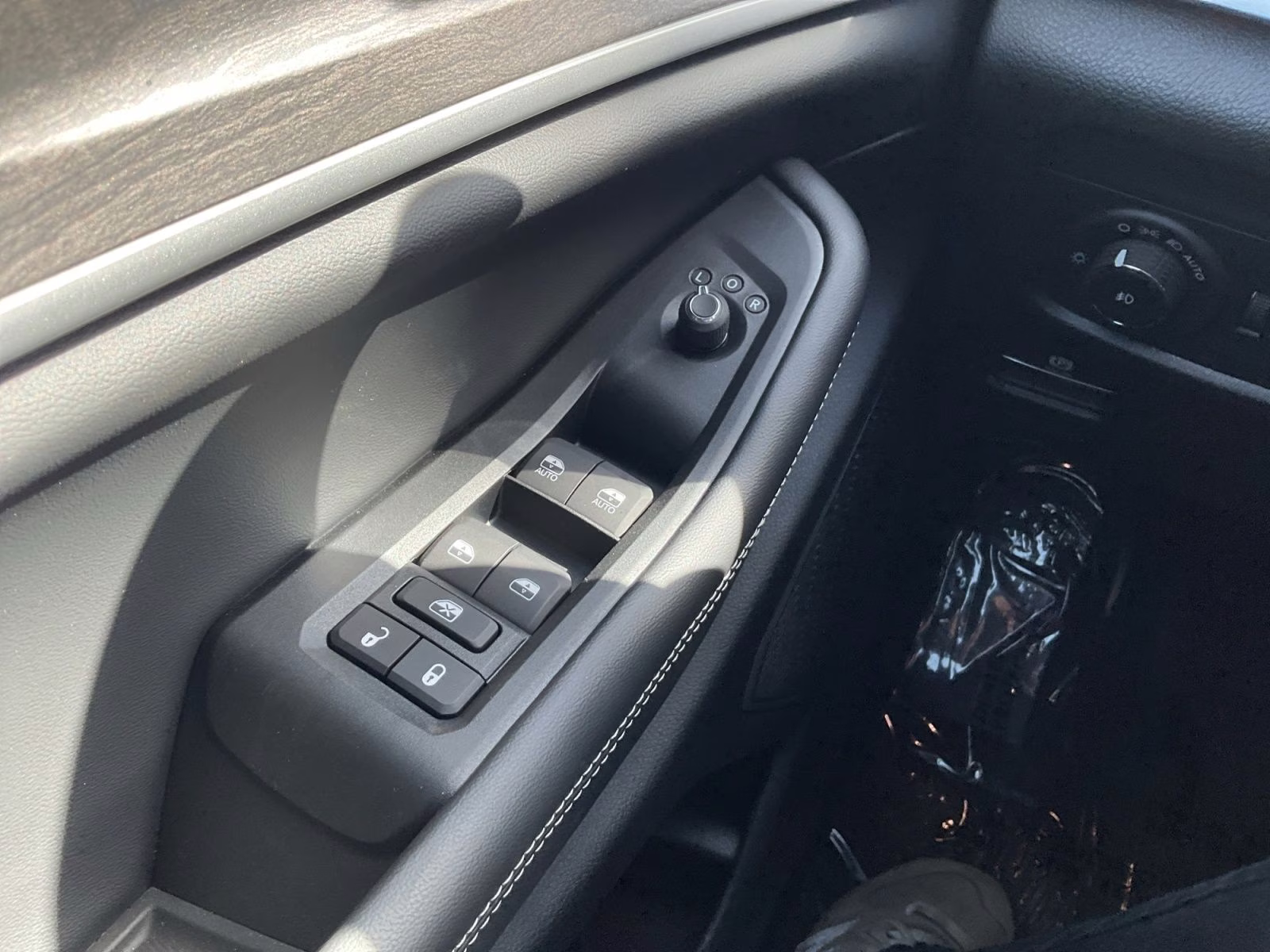 2026 Bright White Clearcoat Jeep Grand Cherokee Limited 4X4 SUV