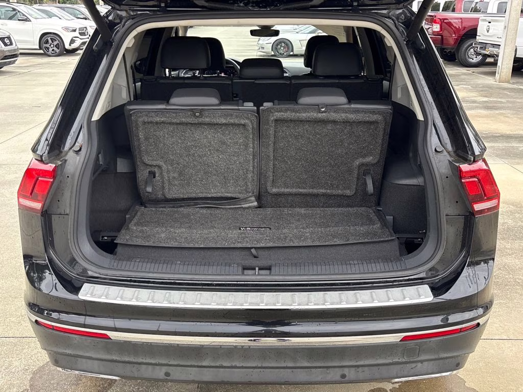 2020 Deep Black Volkswagen Tiguan 2.0T SEL FWD SUV