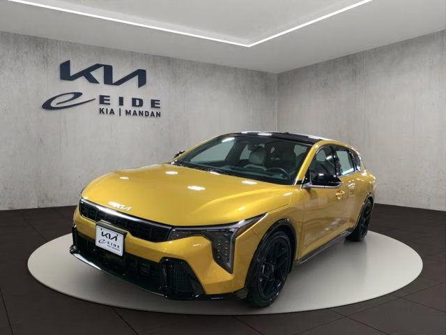 2026 Sparkling Yellow Kia K4 GT-Line Turbo FWD Hatchback