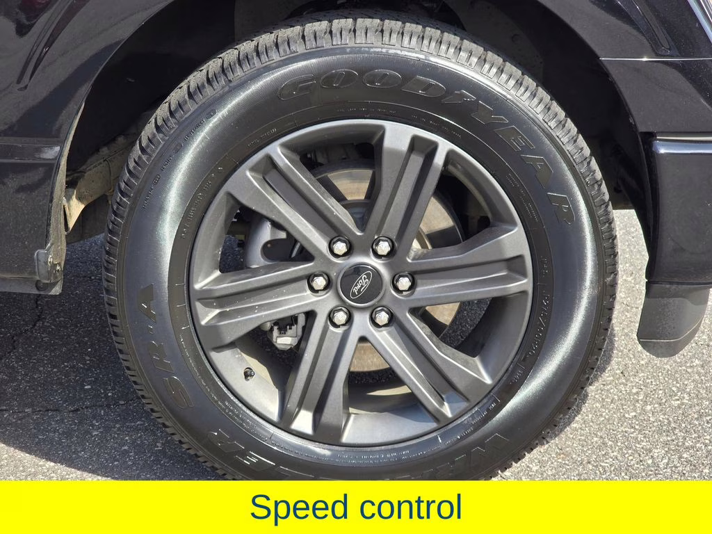 2023 Agate Black Metallic Ford F-150 XLT RWD Truck