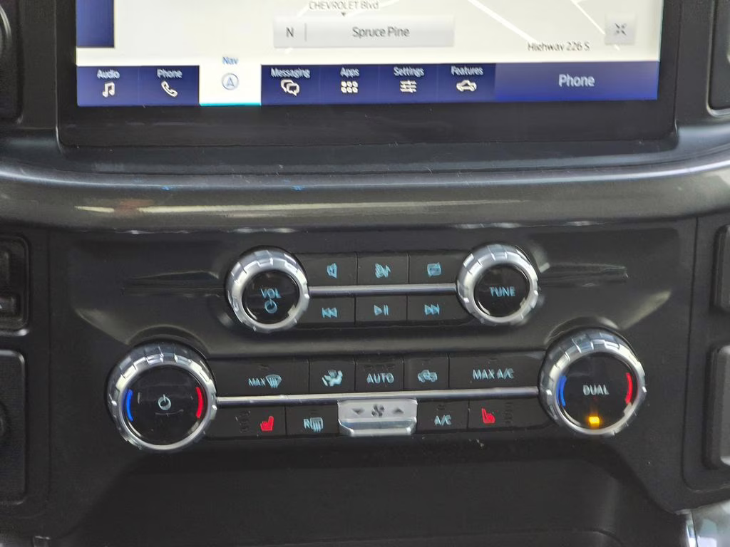 2023 Agate Black Metallic Ford F-150 XLT RWD Truck