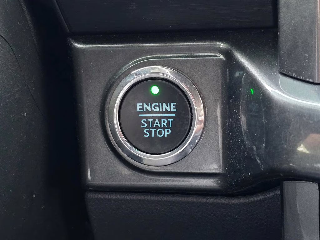 2023 Agate Black Metallic Ford F-150 XLT RWD Truck