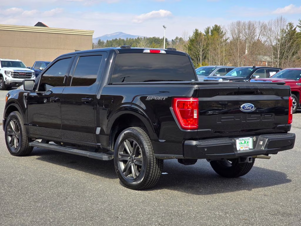2023 Agate Black Metallic Ford F-150 XLT RWD Truck