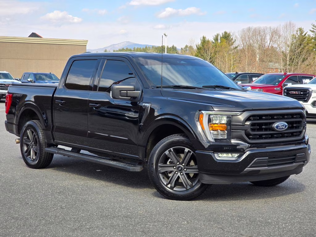 2023 Agate Black Metallic Ford F-150 XLT RWD Truck
