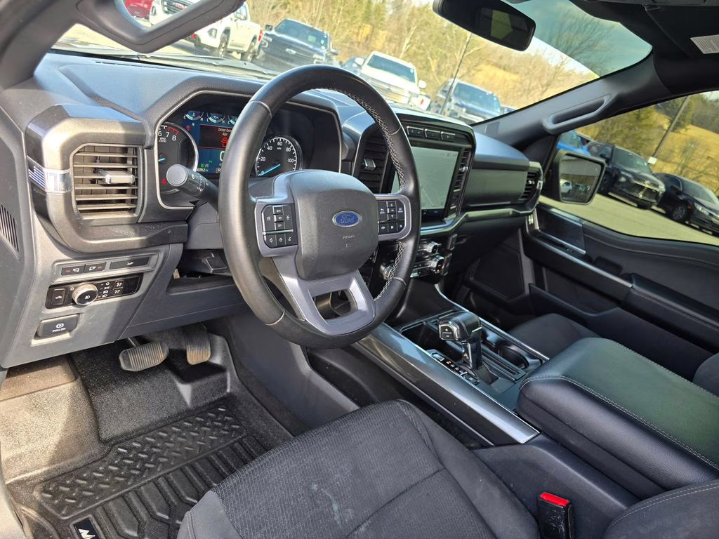 2023 Agate Black Metallic Ford F-150 XLT RWD Truck