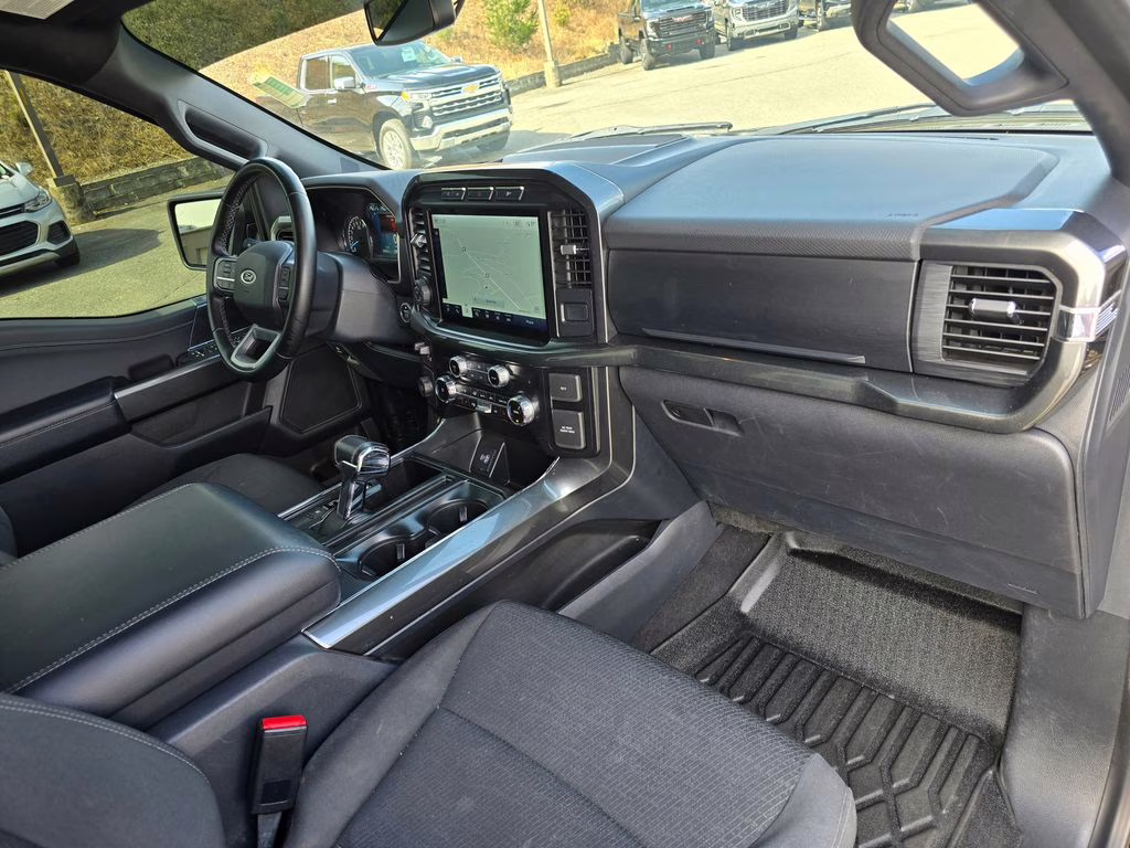 2023 Agate Black Metallic Ford F-150 XLT RWD Truck