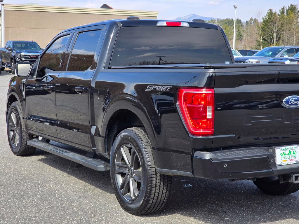 2023 Agate Black Metallic Ford F-150 XLT RWD Truck