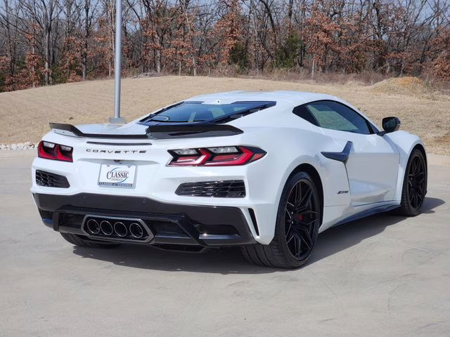 2026 Arctic White Chevrolet Corvette Z06 RWD Coupe