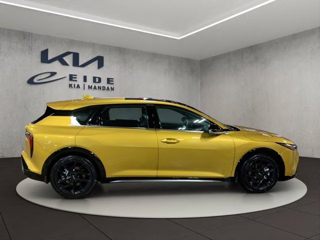 2026 Sparkling Yellow Kia K4 GT-Line Turbo FWD Hatchback