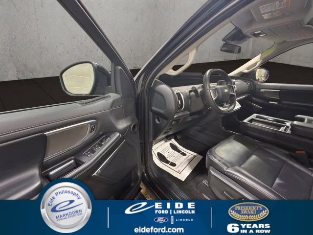 2025 Agate Black Metallic Ford Expedition Max Platinum 4X4 SUV