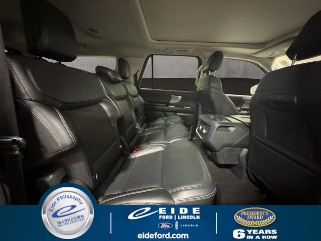 2025 Agate Black Metallic Ford Expedition Max Platinum 4X4 SUV