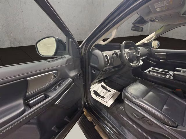 2025 Agate Black Metallic Ford Expedition Max Platinum 4X4 SUV