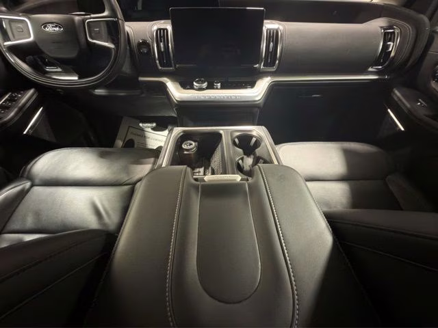 2025 Agate Black Metallic Ford Expedition Max Platinum 4X4 SUV