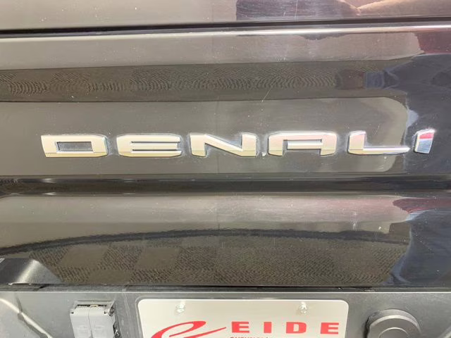 2020 Onyx Black GMC Sierra 1500 Denali 4X4 Truck