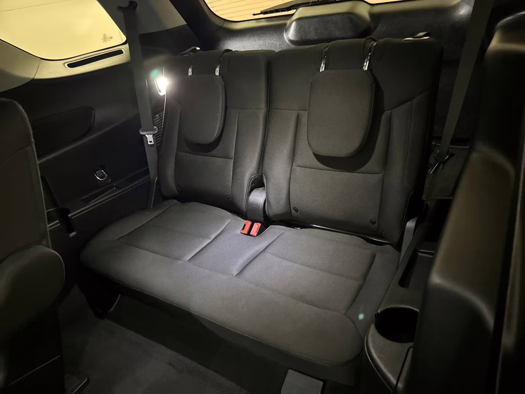 2022 Blue Metallic Ford Explorer XLT RWD SUV