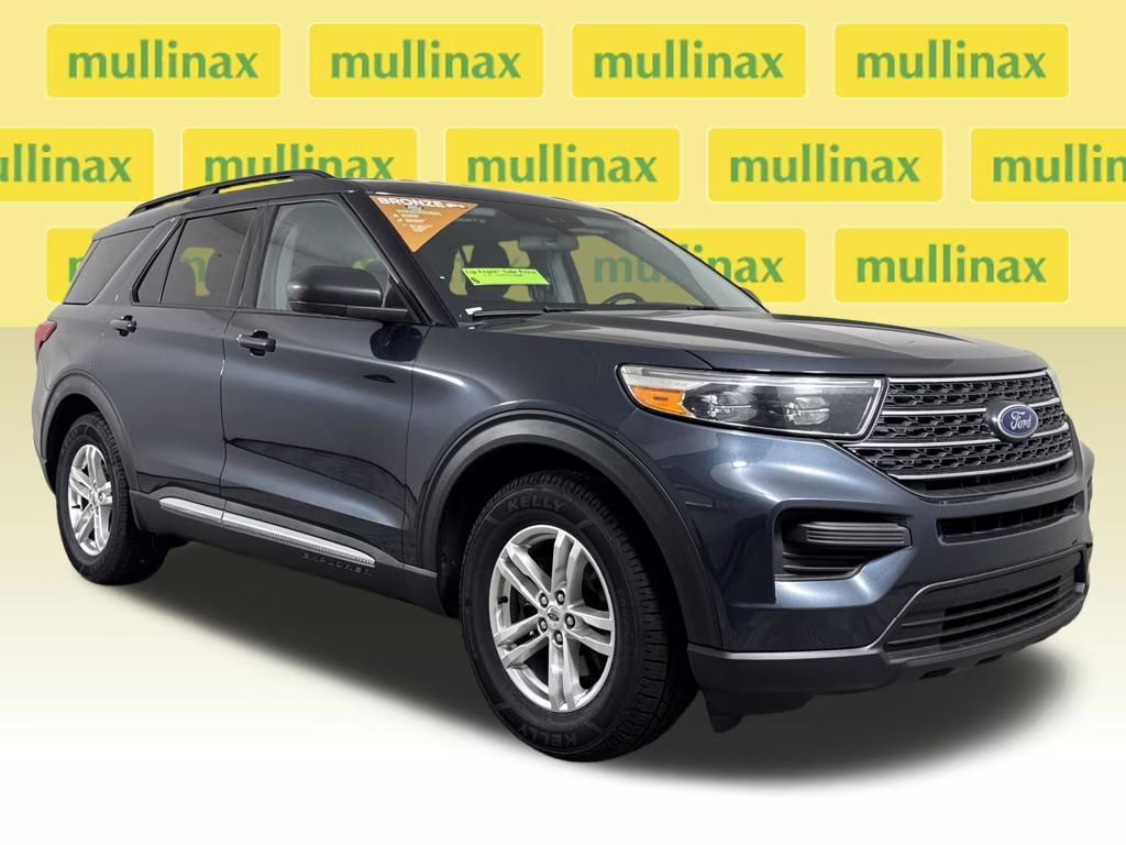 2022 Blue Metallic Ford Explorer XLT RWD SUV