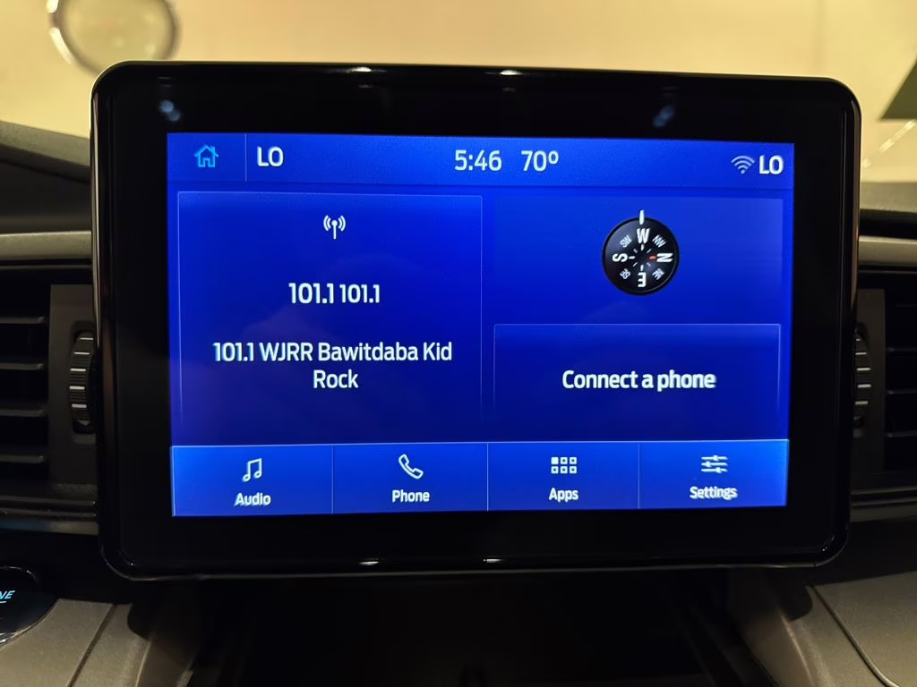 2022 Blue Metallic Ford Explorer XLT RWD SUV