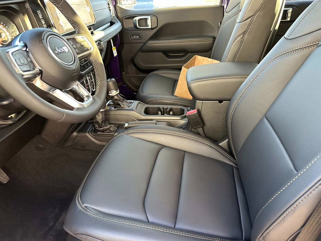 2026 Reign Jeep Wrangler Sahara 4X4 SUV