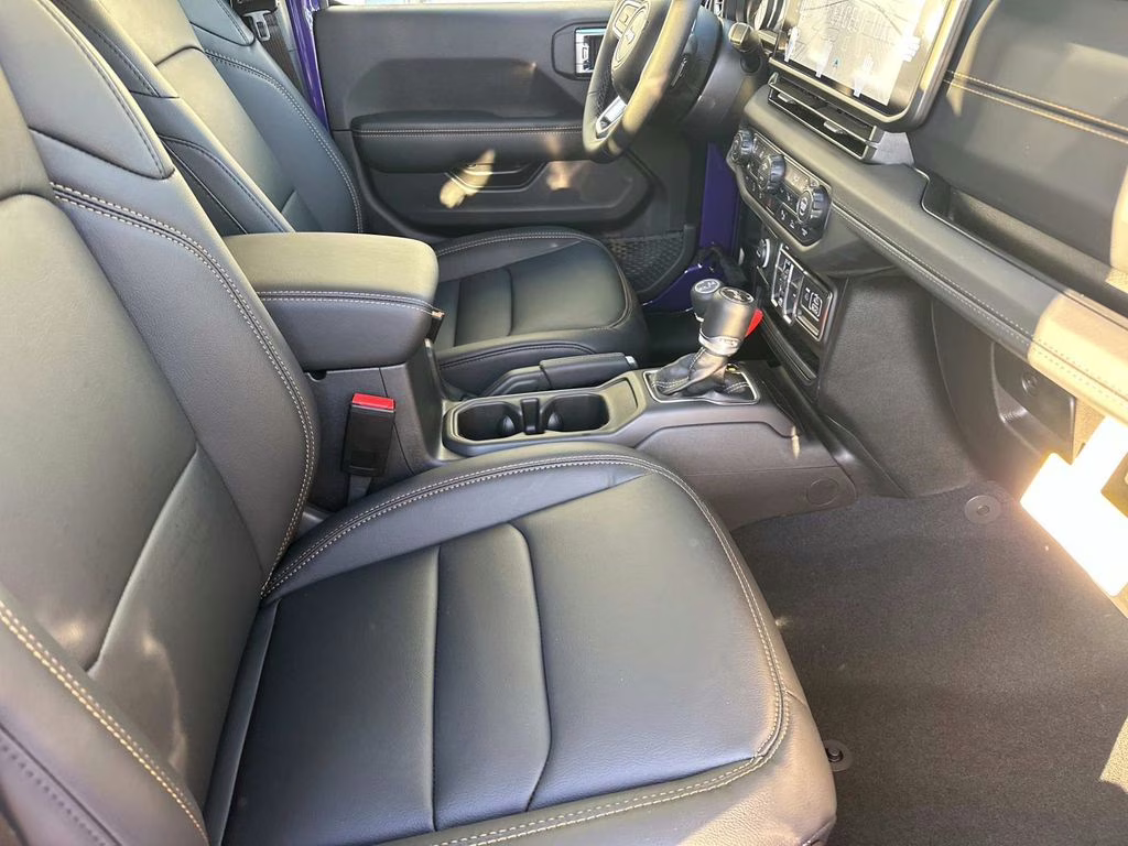 2026 Reign Jeep Wrangler Sahara 4X4 SUV