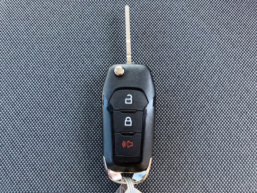 2026 Oxford White Ford Super Duty F-350 SRW XL 4X4 Truck