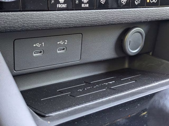 2026 Labrador Black Pearl Mitsubishi Outlander ES FWD SUV