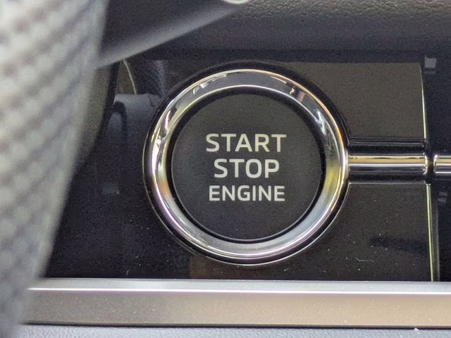 2026 Labrador Black Pearl Mitsubishi Outlander ES FWD SUV