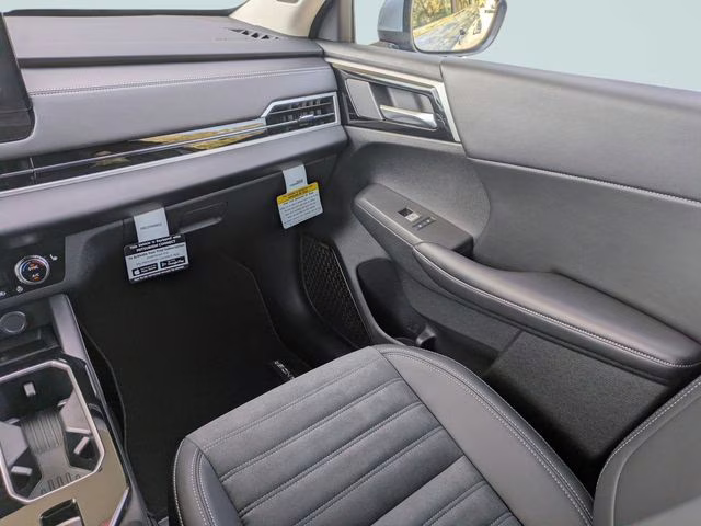 2026 Gray Mitsubishi Outlander SE FWD SUV