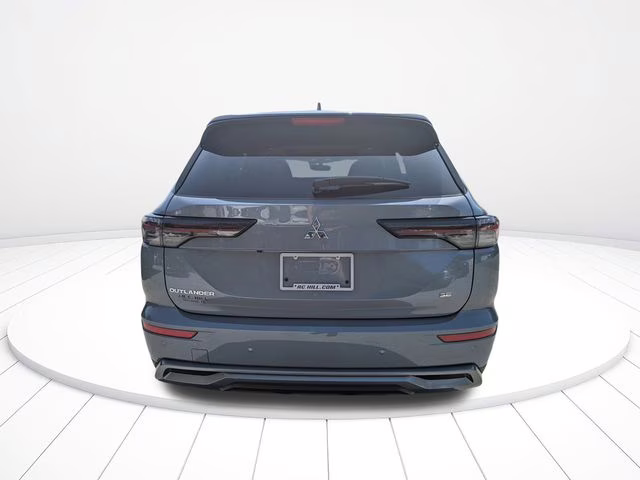 2026 Gray Mitsubishi Outlander SE FWD SUV
