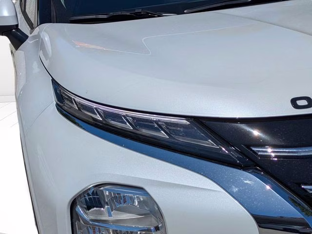 2026 White Diamond Mitsubishi Outlander ES AWD SUV