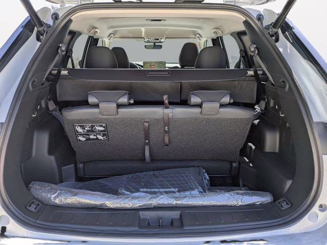 2026 White Diamond Mitsubishi Outlander ES AWD SUV