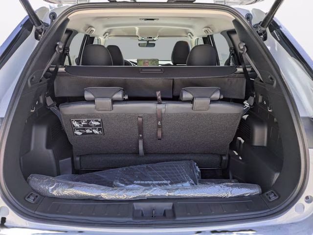 2026 White Diamond Mitsubishi Outlander ES AWD SUV