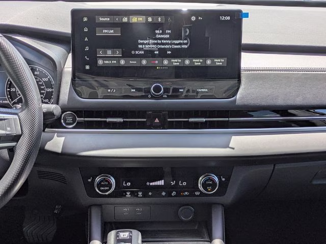 2026 White Diamond Mitsubishi Outlander ES AWD SUV