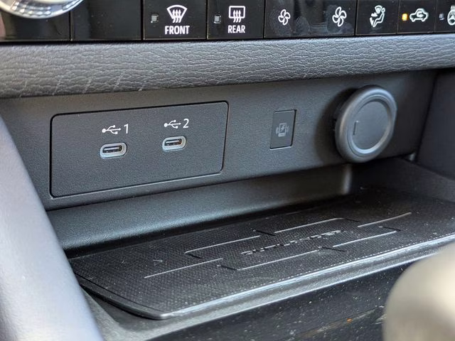 2026 White Diamond Mitsubishi Outlander ES AWD SUV