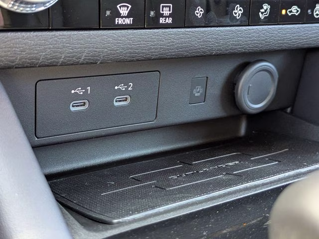 2026 White Diamond Mitsubishi Outlander ES AWD SUV
