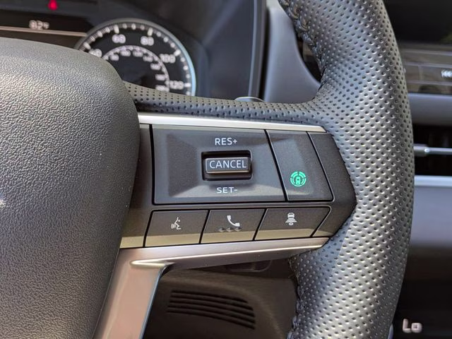 2026 White Diamond Mitsubishi Outlander ES AWD SUV